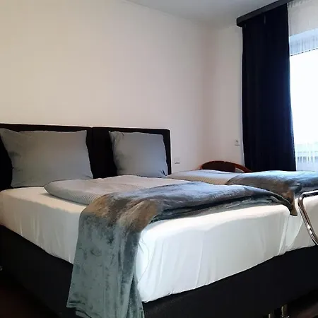 Lieth-hotel-gruenreich 3*