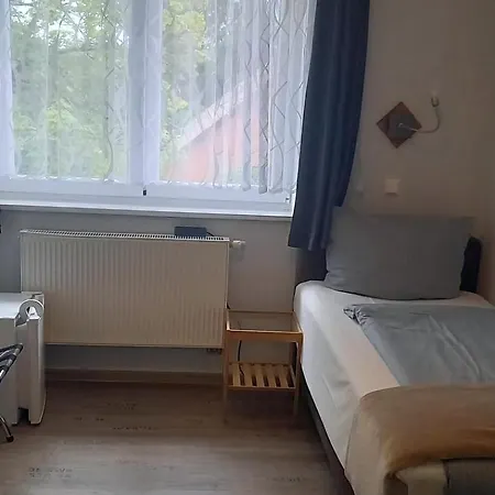 Lieth-hotel-gruenreich 3* باد فولنغبوستل