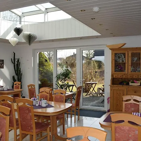 Lieth-hotel-gruenreich فندق