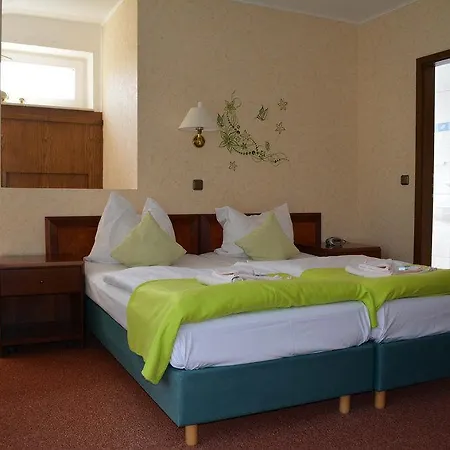 Lieth-hotel-gruenreich