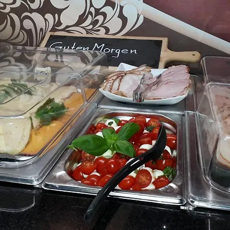 Lieth-hotel-gruenreich 3*