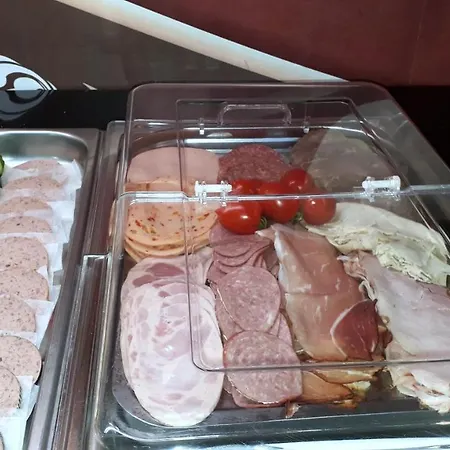 Lieth-hotel-gruenreich 3*