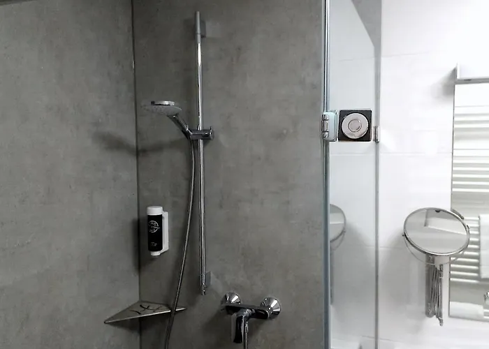 فندق Lieth-hotel-gruenreich باد فولنغبوستل