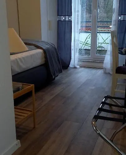 Lieth-hotel-gruenreich فندق 3*