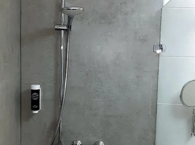 Lieth-hotel-gruenreich باد فولنغبوستل