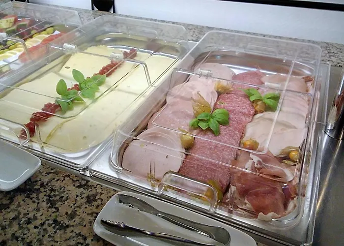 Lieth-hotel-gruenreich 3* باد فولنغبوستل