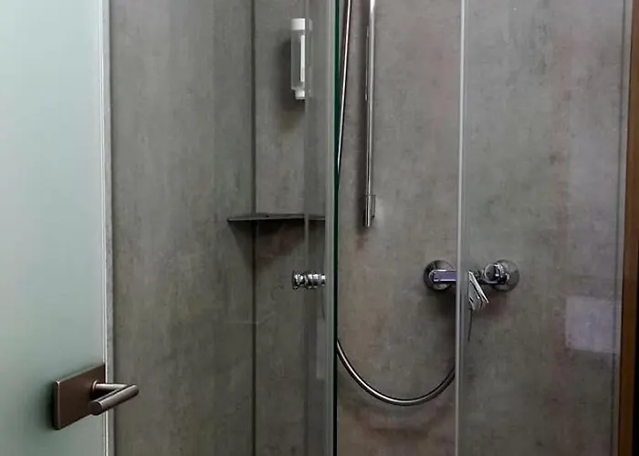 Lieth-hotel-gruenreich فندق