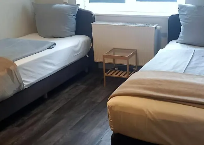 Lieth-hotel-gruenreich فندق 3*