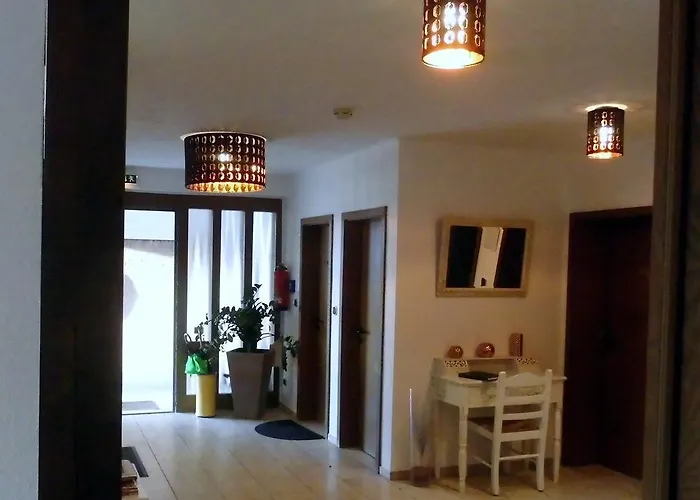 Lieth-hotel-gruenreich فندق