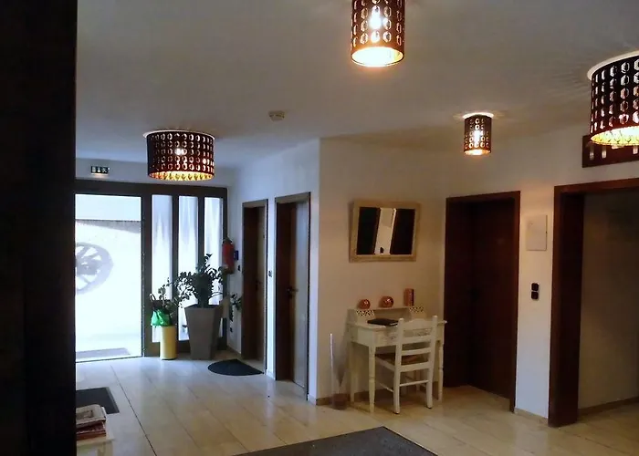 Lieth-hotel-gruenreich 3* باد فولنغبوستل