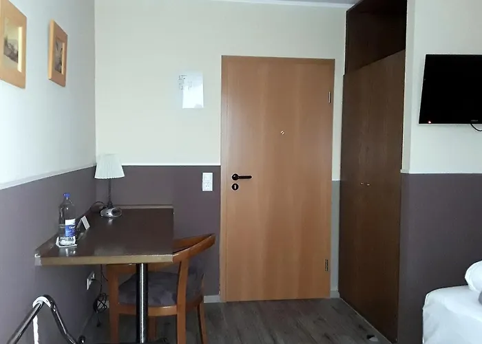 Lieth-hotel-gruenreich 3*