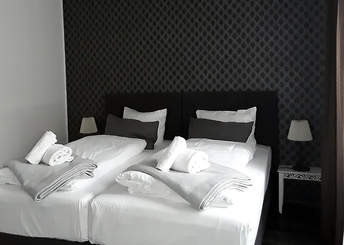 فندق Lieth-hotel-gruenreich 3*