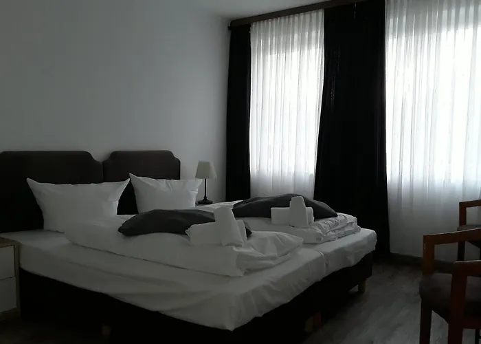 Lieth-hotel-gruenreich 3* باد فولنغبوستل